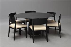 Slutpris för boconcept spisebord med 6 stole