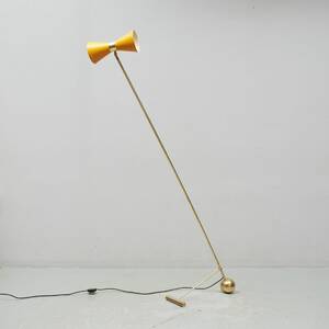 Golvlampa, Stilnovo-stil