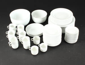 Alev Siesbye for Royal Copenhagen. Leda Hvid. Kaffe- middagsservice 65