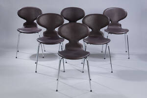 Arne Jacobsen. Et sæt på seks stole, Myren, model 3101, moccafarvet anilin læder, Siddehøjde 46,5 cm. 6