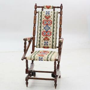 GUNGSTOL, broderad dyna, 1800-tal.