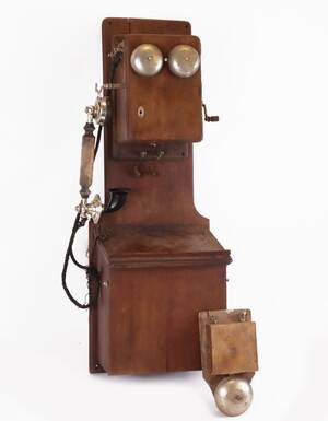 Väggtelefon med extra ringenhet, 1900-talets början