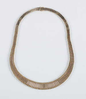 Jørn Arne Backhausen. Halscollier af 14 kt. guld