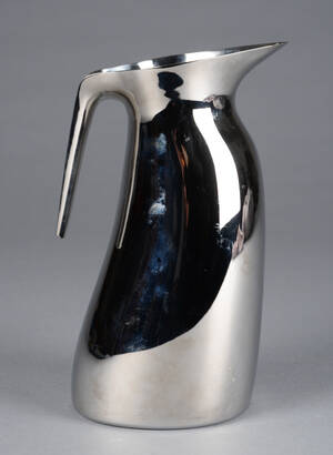 Georg jensen, kande i stål.