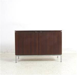 Florence Knoll, kleines Sideboard Modell 2545M für Knoll International