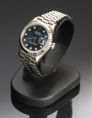 Rolex Oyster Perpetual Datejust, damearmbåndsur i 18 karat hvidguld med brillanter