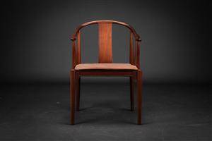 Hans J. Wegner. Kinastol af cubamahogni, model FH 4283 nr. 307400