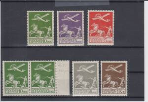 DANMARK. AFA 14482. Gl. luftpost komplet postfrisk. inkl. VARIANT BRUD PÅ VINGE.