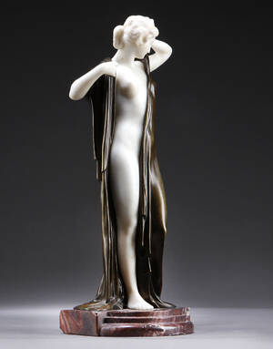 Ernst Seger. Phryne, figur af alabast og bronze