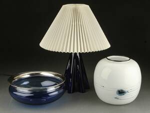 HolmegaardLe Klint. Bordlampe samt to skåle 3