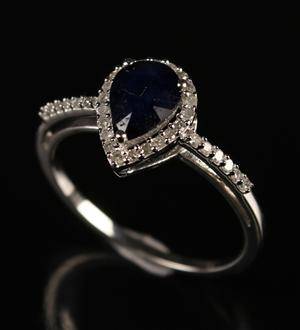 Safir- og brillant ring