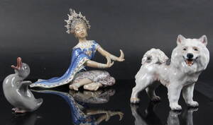 Dahl Jensen. Tre figurer af porcelæn, nr. 1125, nr. 1032 og nr. 1082.
