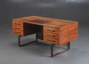 Fritstående skrivebord af palisander, 1960erne