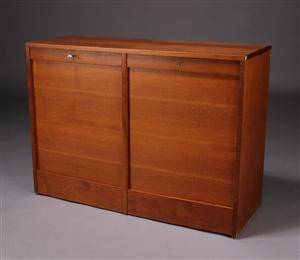 Dansk møbelproducent, dobbelt jalousiskab, teak