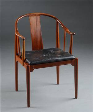 Hans J. Wegner. Kinastol af cubamahogni, model FH 4283 nr. 246400