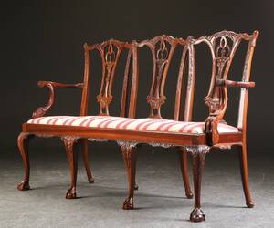 Sofabænk af mahogni, Chippendale stil