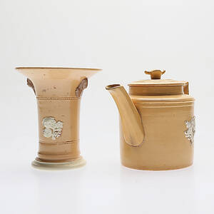 Tillinge Fayence- och Terracottafabrik 1858-1867, Tekanna och Vas.