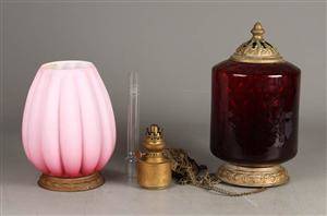 Ampler, rødt optisk og hvidt opal glas, 1800-tallets slutning 2