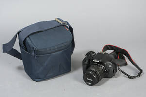 Canon EOS 600D kamera med Canon objektiv m Manfrotto taske