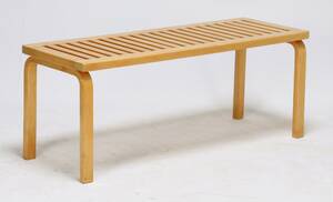 Alvar Aalto 1898-1976 Bænk af birk, model 153A
