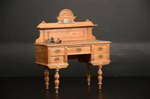 H. C. Andersen skrivebord af eg, 1880-1900
