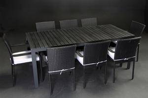 Otte armstole, sort polyrattan,bord 2m aluminium stel 8