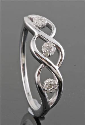 Diamond ring in gold approx. 0.10ct This lot has been put up for resale under the new lot no. 3643657