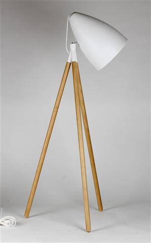 Johan Lindstén, Golvlampa Orbit, Gärsnäs