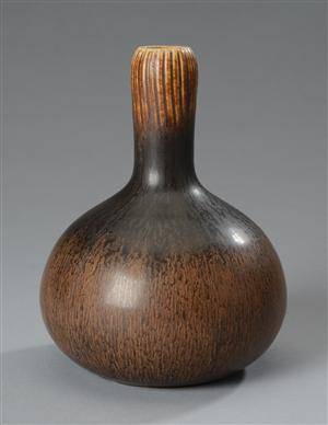 Saxbo. Vase af stentøj
