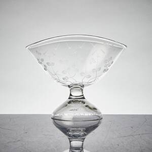 Skål, Lisa Bauer 1920-2003