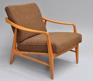 Ubekendt møbelarkitekt. Lænestol i ask, 1960erne