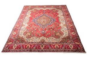 Persisk Tabriz tæppe, ca. 395 x 295 cm.