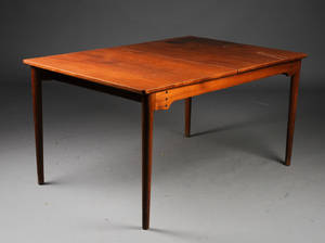 Finn Juhl 1912-1989. Spisebord, model BO 65