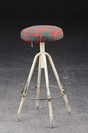 Taburet af jern, 1900-tallets midte