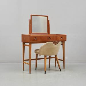Sminkbord, med stol