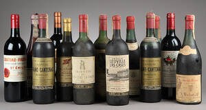 Samling blandede vine bl.a. Chateau Latour 1968, Chateau Mouton Rothschild 1973, Chateau Leoville Las Cases 1966, Château La Fleur-Petrus Pomerol 1982. 13