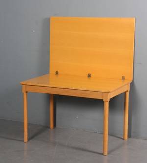 Børge Mogensen. Klapbord af bøg, model 4500