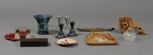 Samling stager, vase, teaterkikkert m.m. 1900-tallet. 12