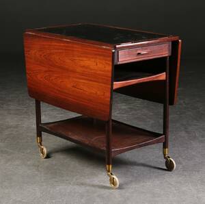 Ludvig Pontoppidan. Rullebord af palisander med sort formica