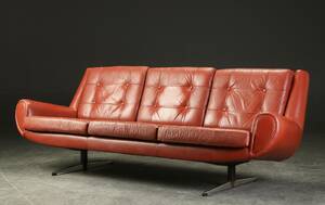 Skjold Sørensen. Tre-pers. sofa med shakerben