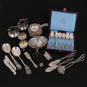 SILVERFÖREMÅL, 20 st , 372 gram 3 metallföremål.