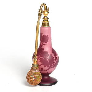 PARFYMFLASKA, Camé-glas, Richard för Etien, Frankrike. Loetz, Österrike, 1920-tal.