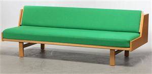 Hans. J. Wegner. Briks sovesofa, stel af egtræ
