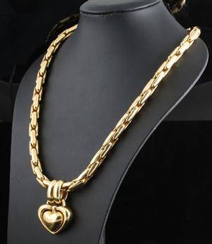 18kt Chimento heart necklace with extention link 110 gr This lot has been put up for resale under the new lot no. 3866319