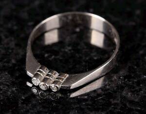 Ring 18K Vit Guld med briljantslipade diamanter