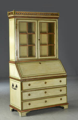 Chatol med vitrine overdel af malet og guldstafferet træ, Louis XVI stil.