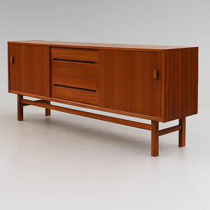 SIDEBOARD