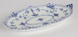 Royal Copenhagen, Musselmalet Helblonde Asietteskebakke nr. 1115