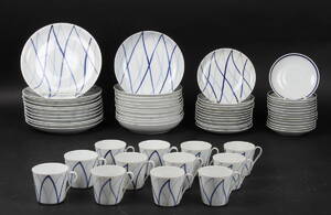Lyngby Danild. Harlekin service af porcelæn. 60