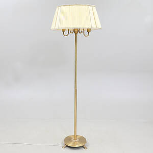 GOLVLAMPA, mässing, lejontassar, 1900-tal.
